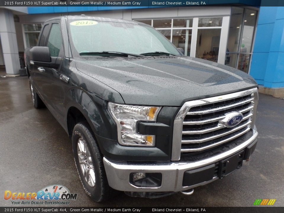 2015 Ford F150 XLT SuperCab 4x4 Green Gem Metallic / Medium Earth Gray Photo #2