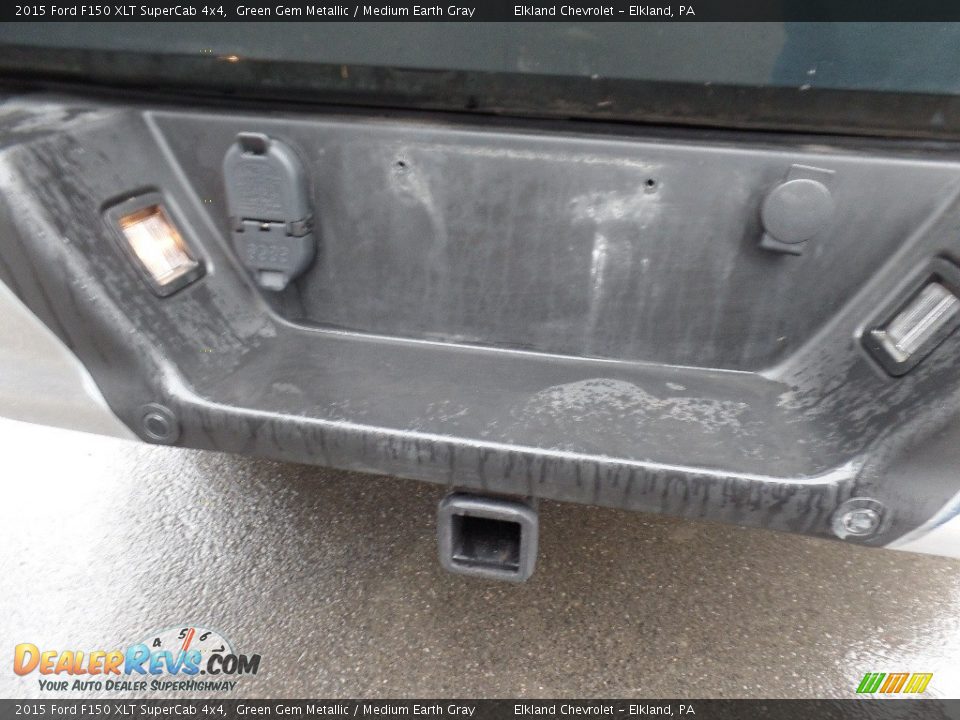 2015 Ford F150 XLT SuperCab 4x4 Green Gem Metallic / Medium Earth Gray Photo #17