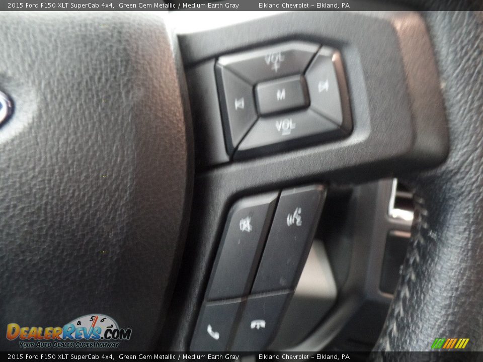 2015 Ford F150 XLT SuperCab 4x4 Green Gem Metallic / Medium Earth Gray Photo #25