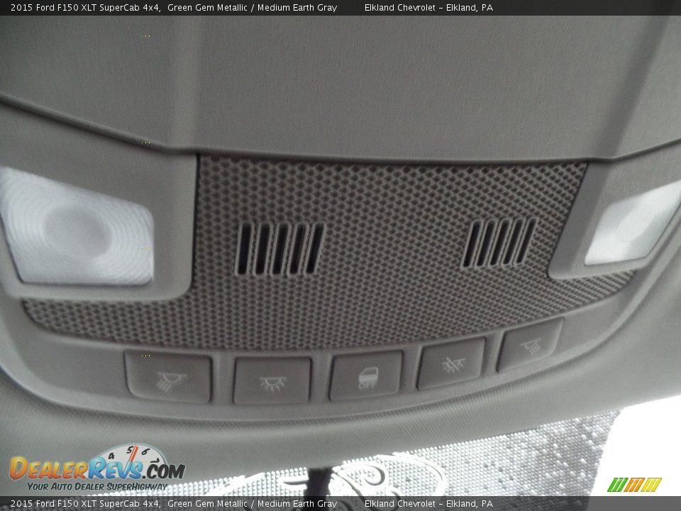2015 Ford F150 XLT SuperCab 4x4 Green Gem Metallic / Medium Earth Gray Photo #36