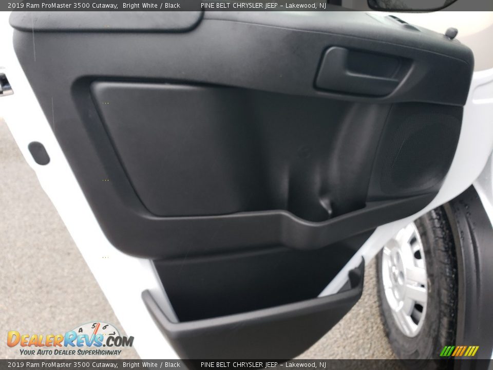 2019 Ram ProMaster 3500 Cutaway Bright White / Black Photo #8