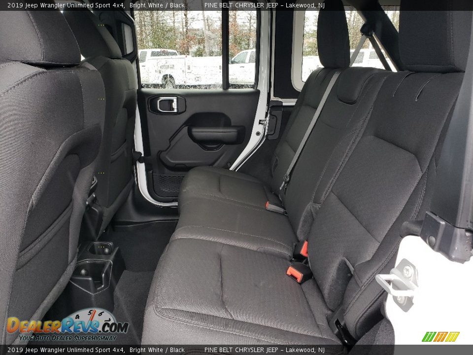 2019 Jeep Wrangler Unlimited Sport 4x4 Bright White / Black Photo #6