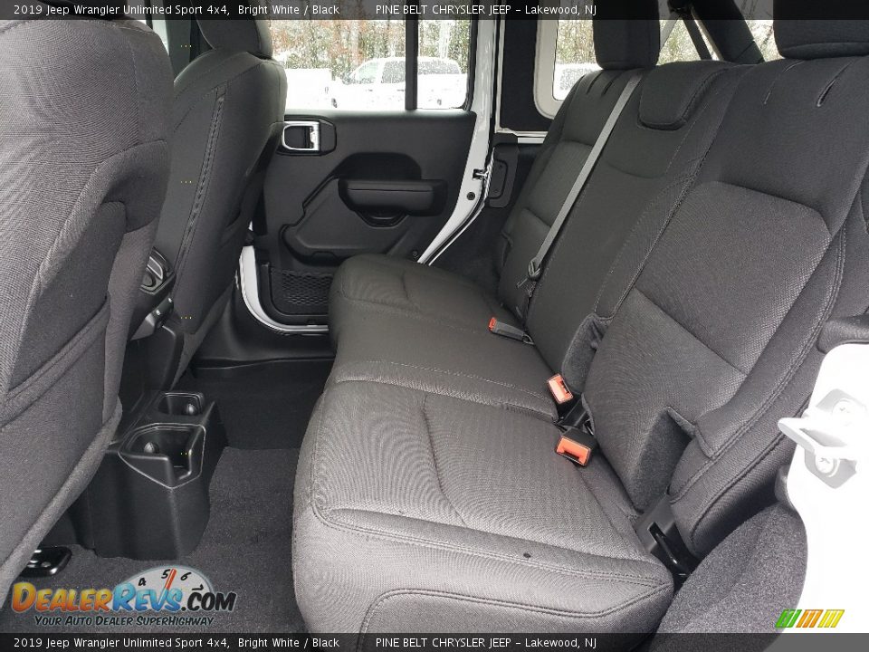 2019 Jeep Wrangler Unlimited Sport 4x4 Bright White / Black Photo #6