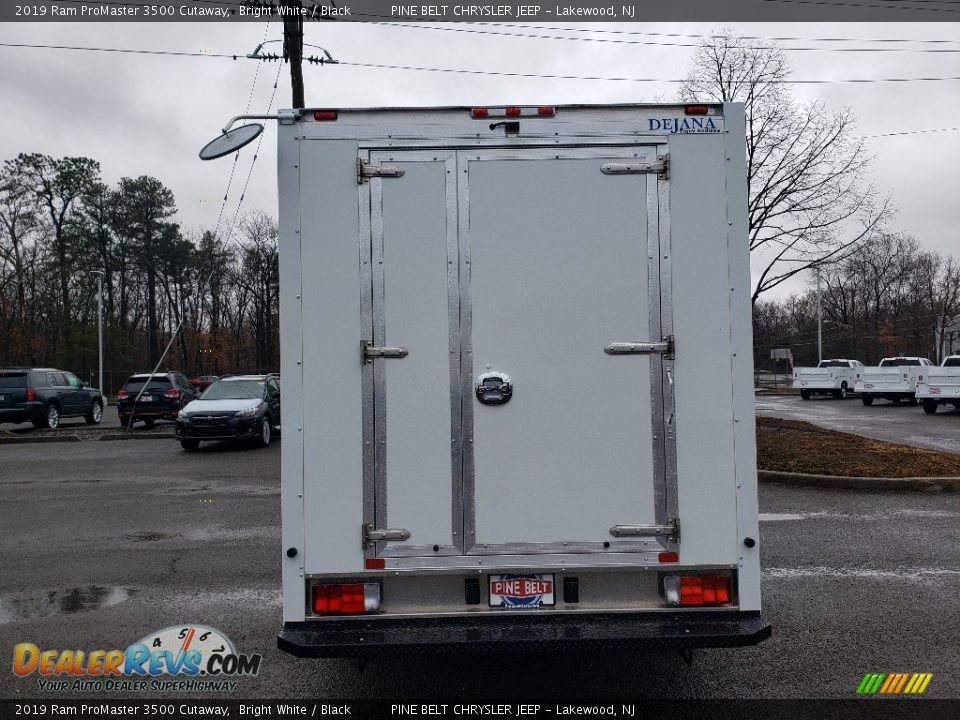 2019 Ram ProMaster 3500 Cutaway Bright White / Black Photo #5