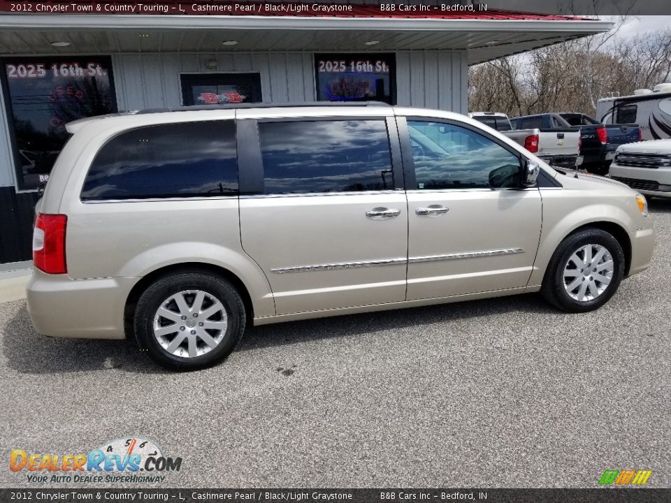 2012 Chrysler Town & Country Touring - L Cashmere Pearl / Black/Light Graystone Photo #2
