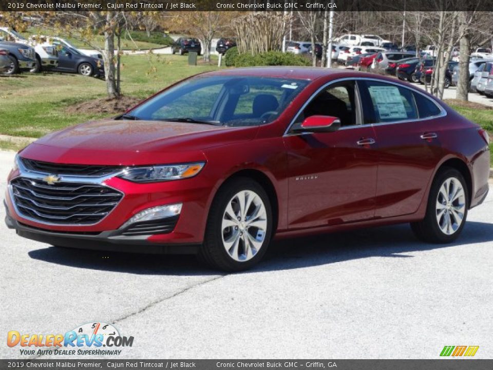 Front 3/4 View of 2019 Chevrolet Malibu Premier Photo #6