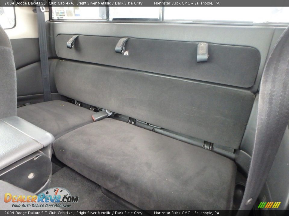 2004 Dodge Dakota SLT Club Cab 4x4 Bright Silver Metallic / Dark Slate Gray Photo #17