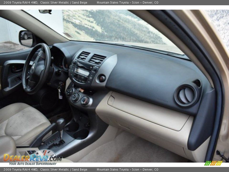 2009 Toyota RAV4 4WD Classic Silver Metallic / Sand Beige Photo #15
