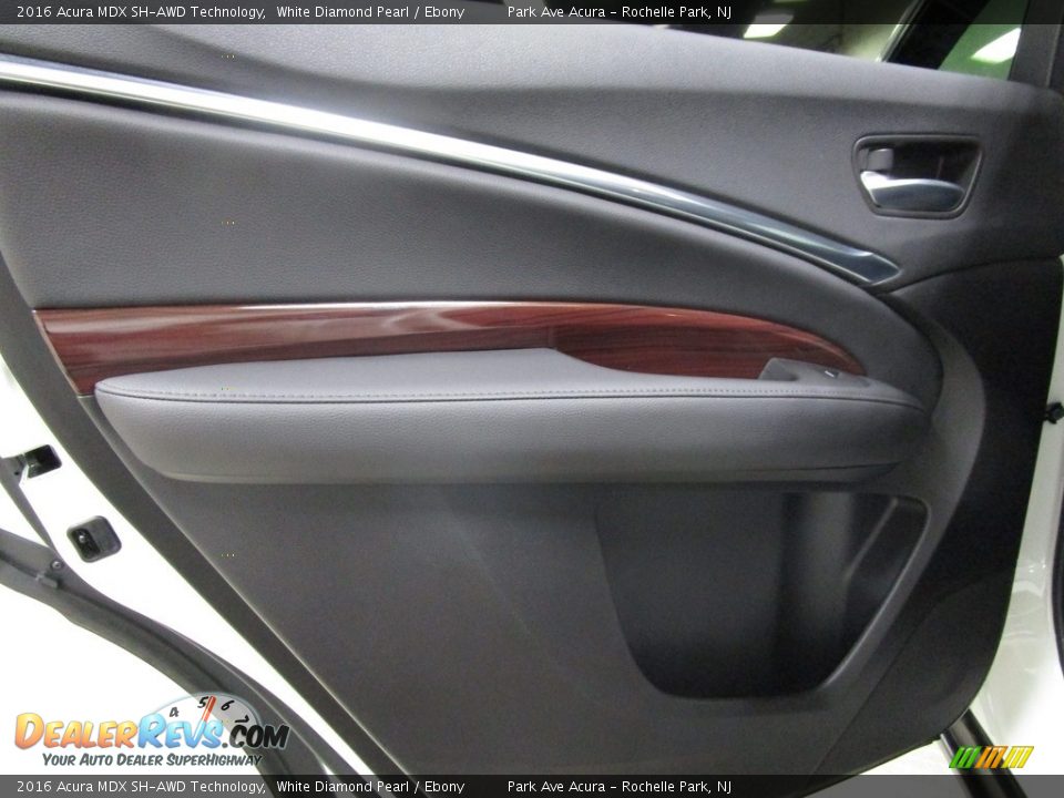2016 Acura MDX SH-AWD Technology White Diamond Pearl / Ebony Photo #9
