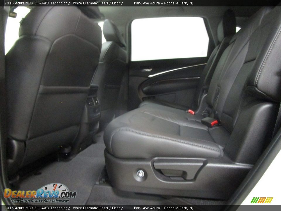 2016 Acura MDX SH-AWD Technology White Diamond Pearl / Ebony Photo #11