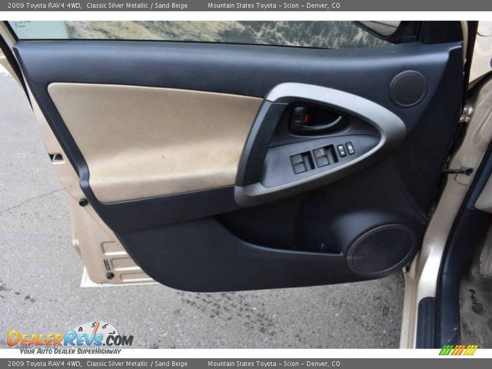 2009 Toyota RAV4 4WD Classic Silver Metallic / Sand Beige Photo #24