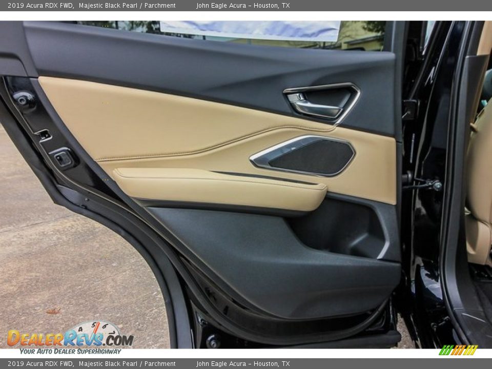 2019 Acura RDX FWD Majestic Black Pearl / Parchment Photo #17