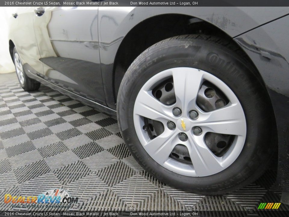 2016 Chevrolet Cruze LS Sedan Mosaic Black Metallic / Jet Black Photo #3