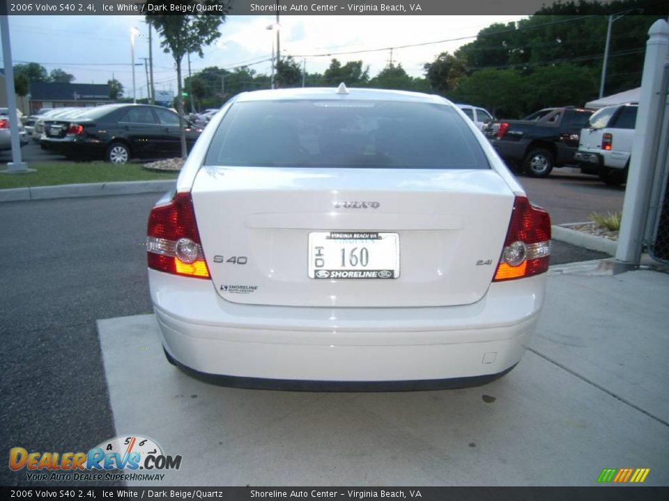 2006 Volvo S40 2.4i Ice White / Dark Beige/Quartz Photo #5