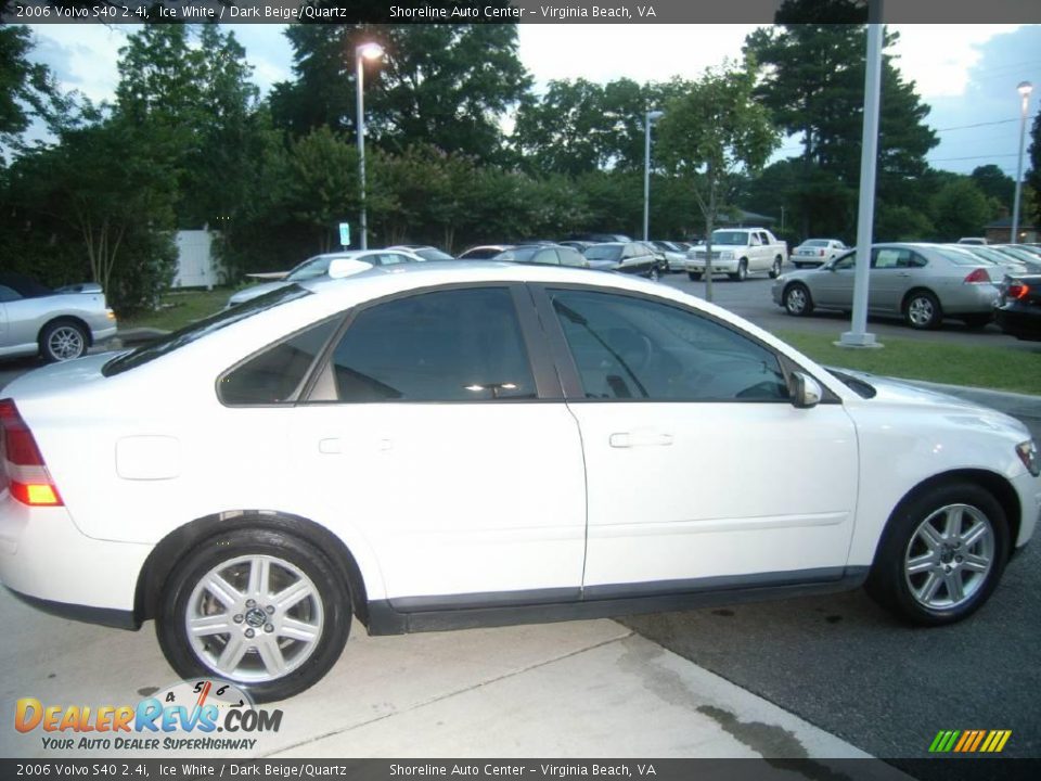 2006 Volvo S40 2.4i Ice White / Dark Beige/Quartz Photo #7