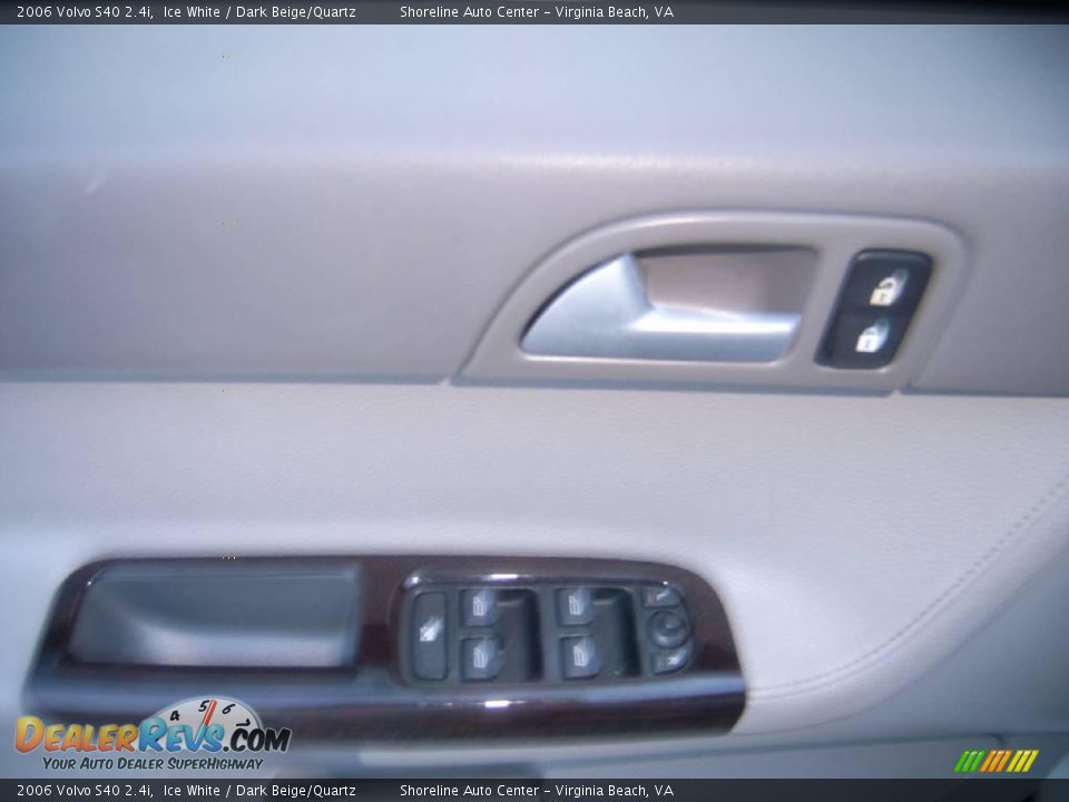 2006 Volvo S40 2.4i Ice White / Dark Beige/Quartz Photo #11