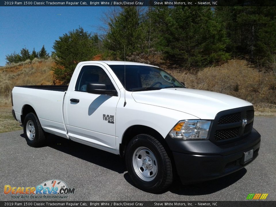 2019 Ram 1500 Classic Tradesman Regular Cab Bright White / Black/Diesel Gray Photo #4