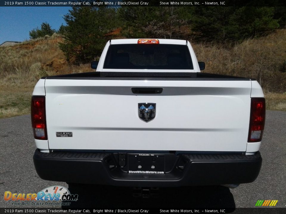 2019 Ram 1500 Classic Tradesman Regular Cab Bright White / Black/Diesel Gray Photo #7
