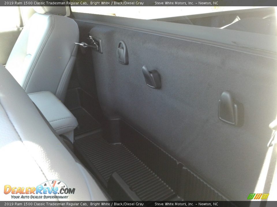 2019 Ram 1500 Classic Tradesman Regular Cab Bright White / Black/Diesel Gray Photo #12