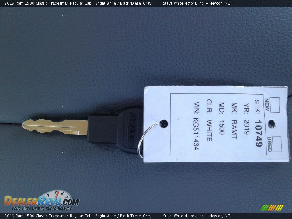 2019 Ram 1500 Classic Tradesman Regular Cab Bright White / Black/Diesel Gray Photo #26