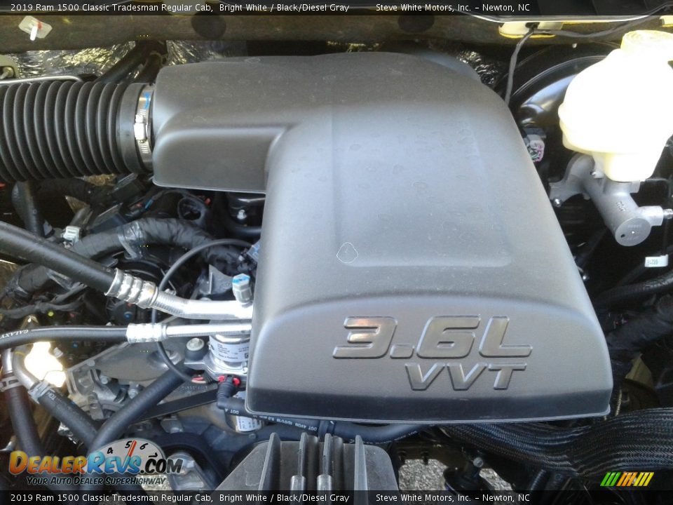 2019 Ram 1500 Classic Tradesman Regular Cab Bright White / Black/Diesel Gray Photo #27