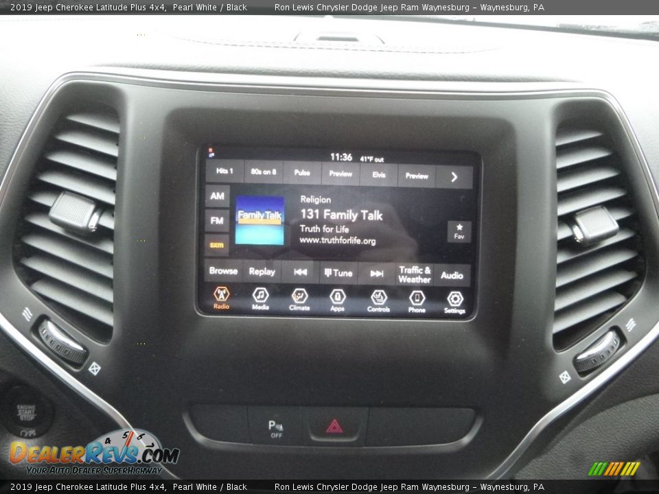 2019 Jeep Cherokee Latitude Plus 4x4 Pearl White / Black Photo #16