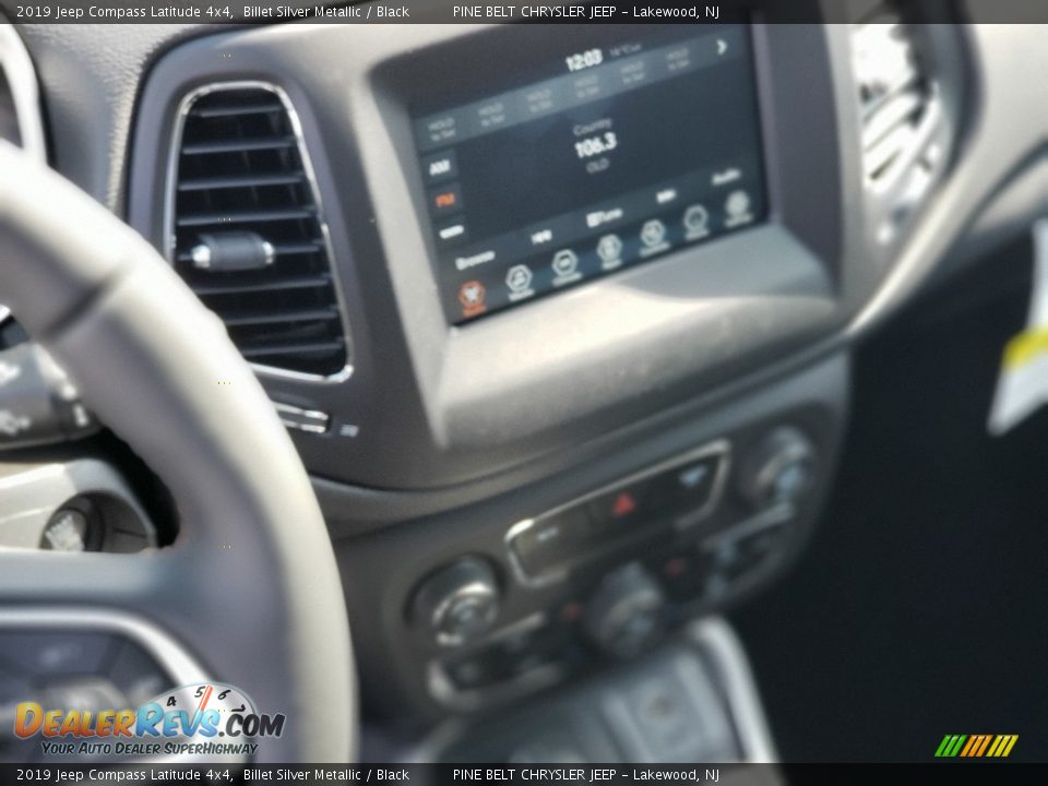 2019 Jeep Compass Latitude 4x4 Billet Silver Metallic / Black Photo #10