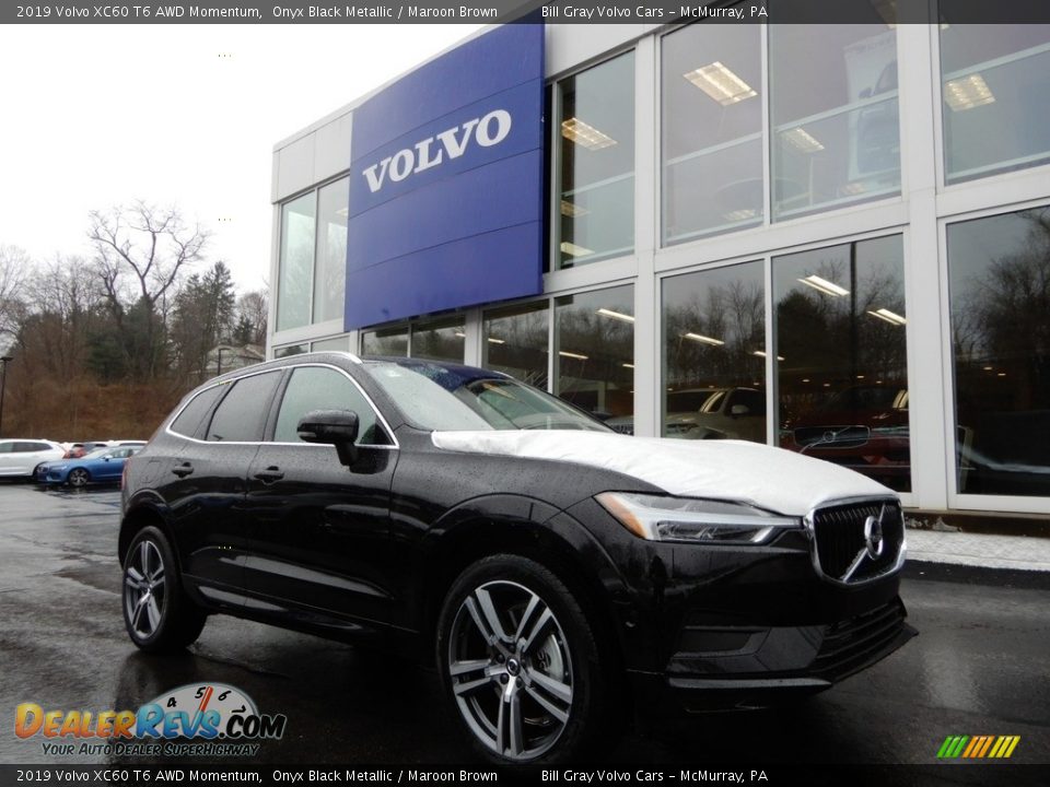 2019 Volvo XC60 T6 AWD Momentum Onyx Black Metallic / Maroon Brown Photo #1