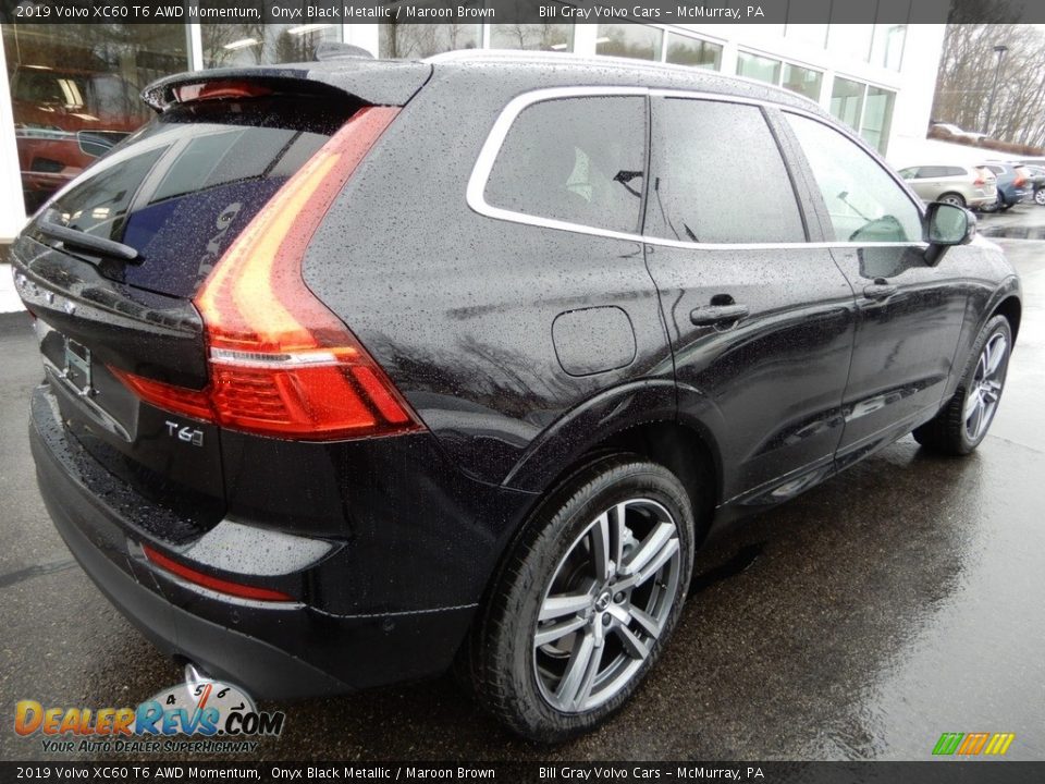 2019 Volvo XC60 T6 AWD Momentum Onyx Black Metallic / Maroon Brown Photo #2