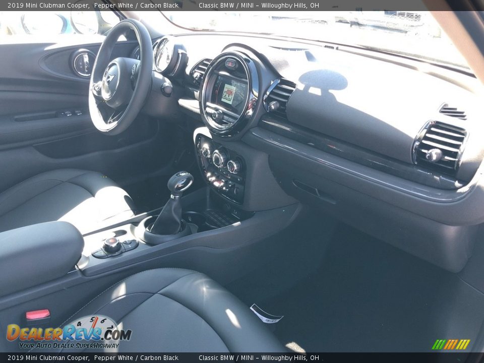 2019 Mini Clubman Cooper Pepper White / Carbon Black Photo #6
