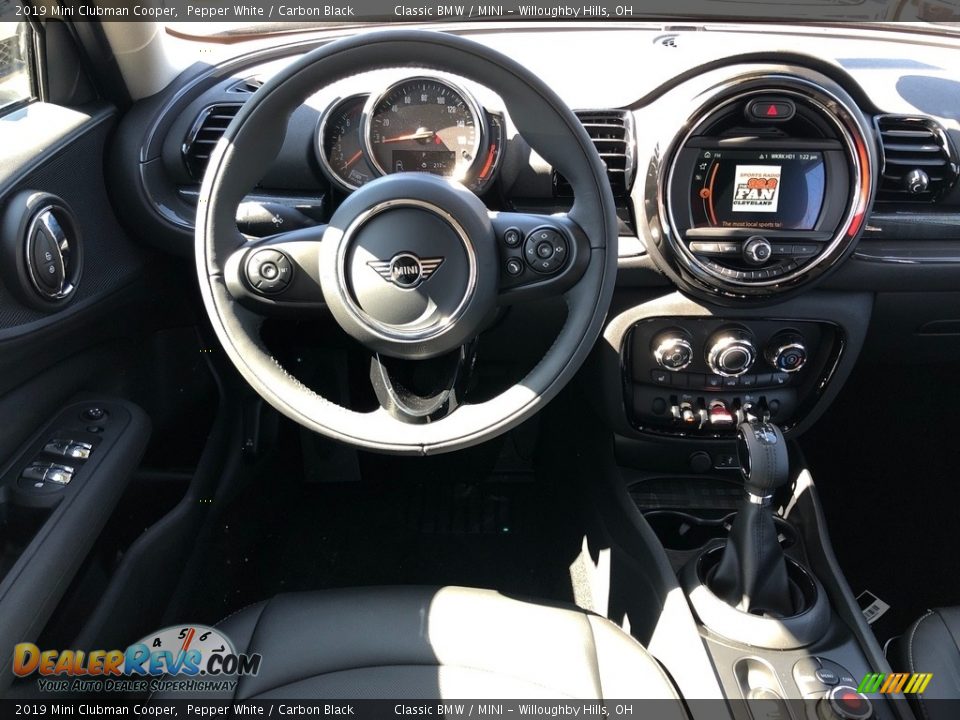 2019 Mini Clubman Cooper Pepper White / Carbon Black Photo #7