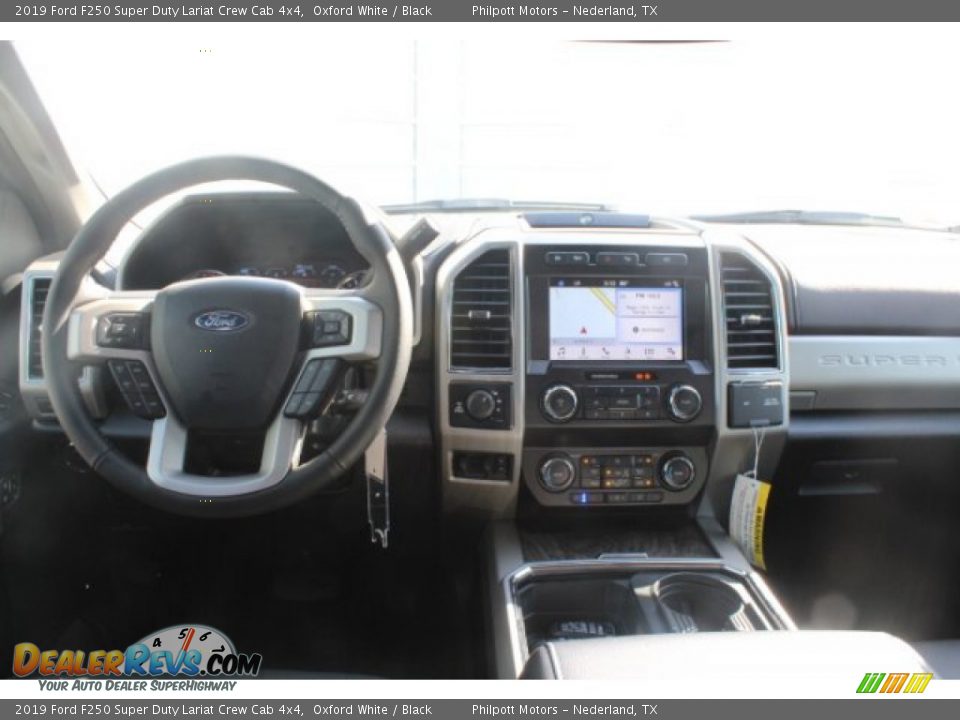 2019 Ford F250 Super Duty Lariat Crew Cab 4x4 Oxford White / Black Photo #19