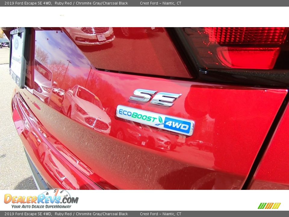 2019 Ford Escape SE 4WD Ruby Red / Chromite Gray/Charcoal Black Photo #9