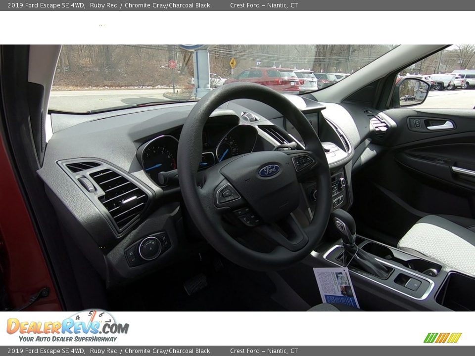 2019 Ford Escape SE 4WD Ruby Red / Chromite Gray/Charcoal Black Photo #11