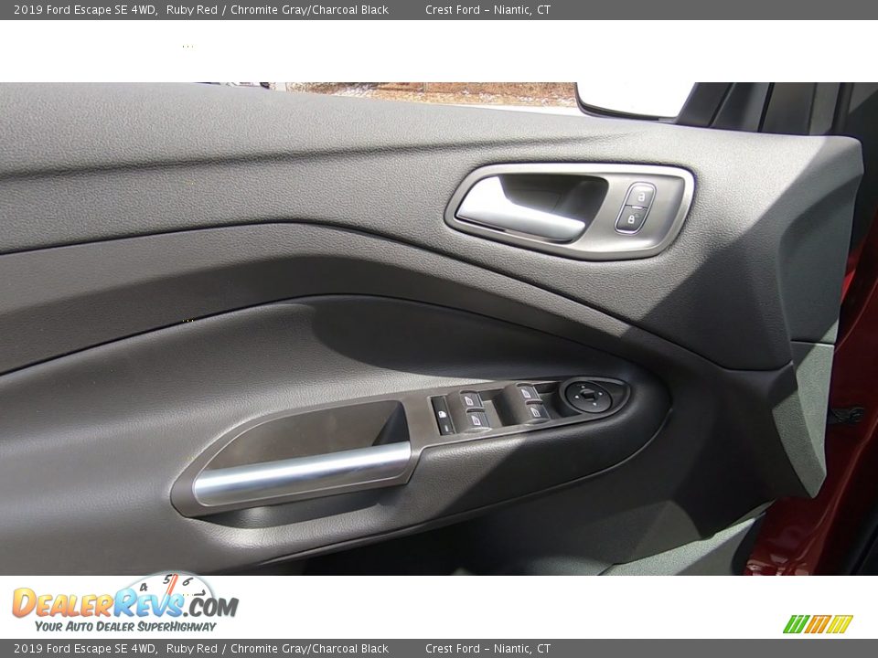 2019 Ford Escape SE 4WD Ruby Red / Chromite Gray/Charcoal Black Photo #13