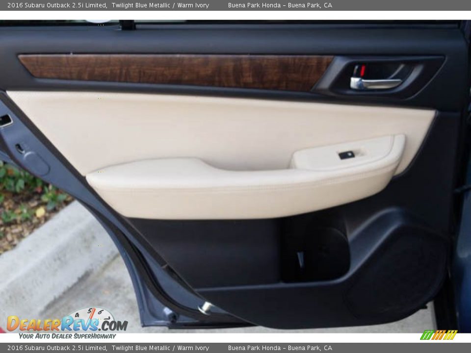 2016 Subaru Outback 2.5i Limited Twilight Blue Metallic / Warm Ivory Photo #29