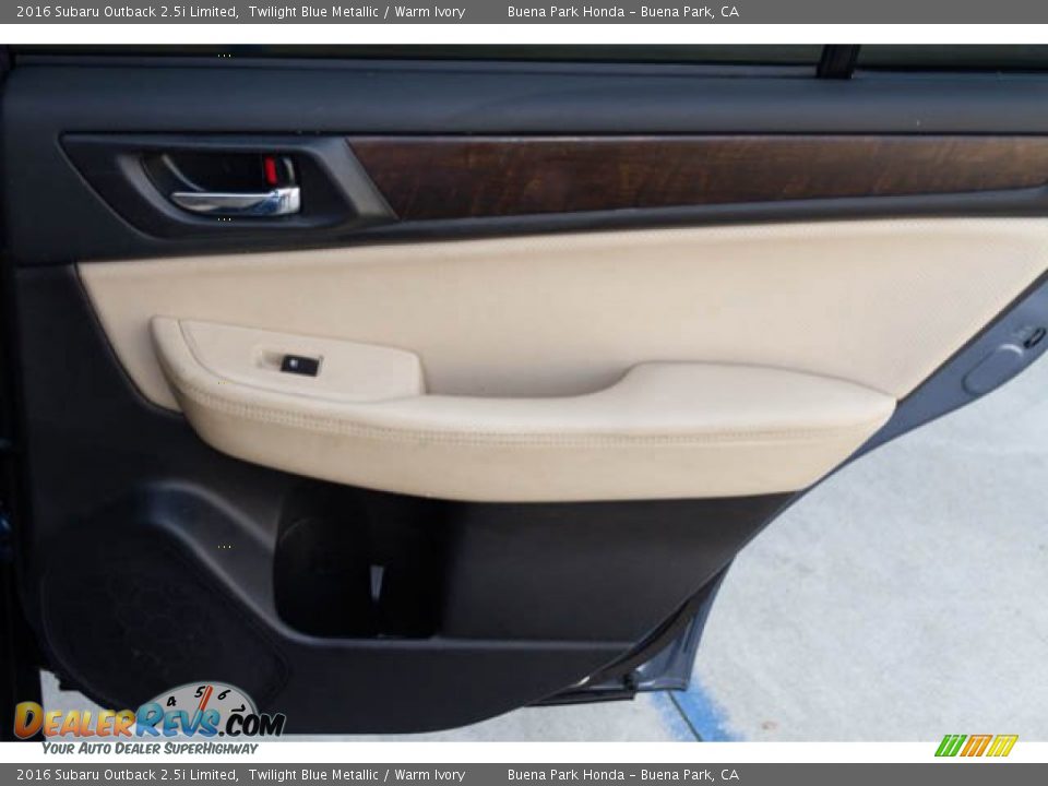 2016 Subaru Outback 2.5i Limited Twilight Blue Metallic / Warm Ivory Photo #30