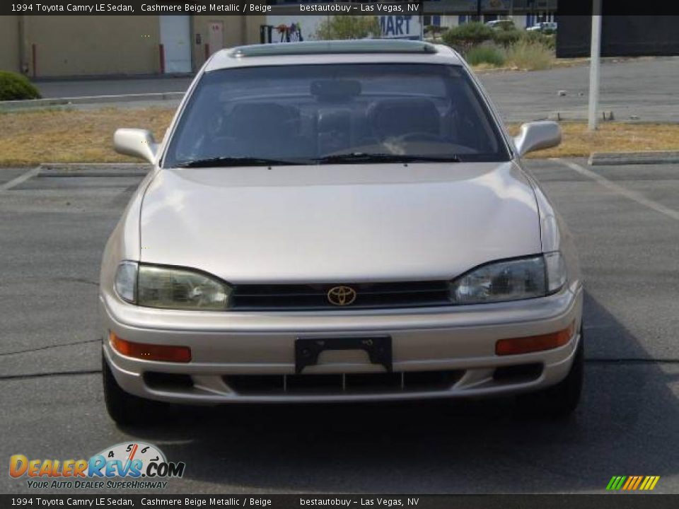 1994 Toyota Camry LE Sedan Cashmere Beige Metallic / Beige Photo #4