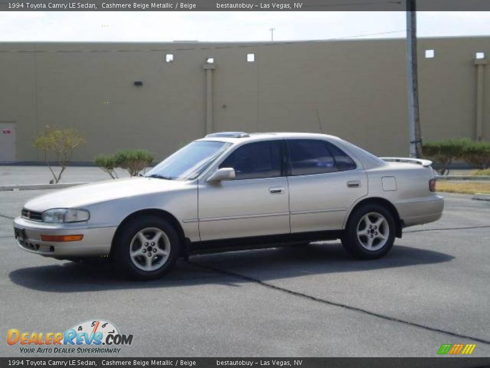 1994 Toyota Camry LE Sedan Cashmere Beige Metallic / Beige Photo #6