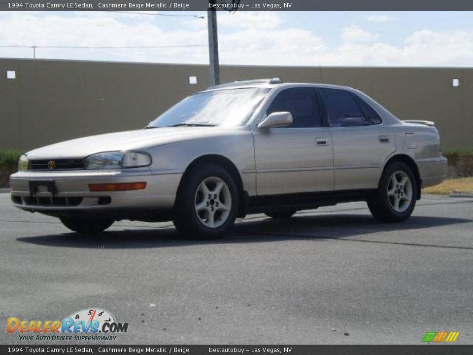 1994 Toyota Camry LE Sedan Cashmere Beige Metallic / Beige Photo #7