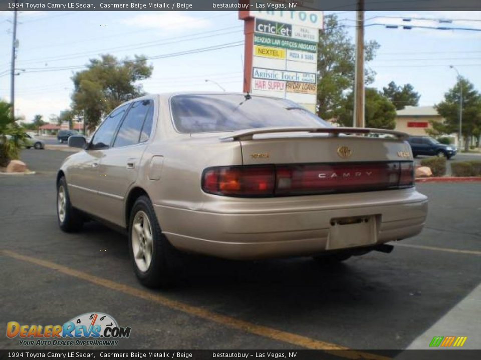 1994 Toyota Camry LE Sedan Cashmere Beige Metallic / Beige Photo #23