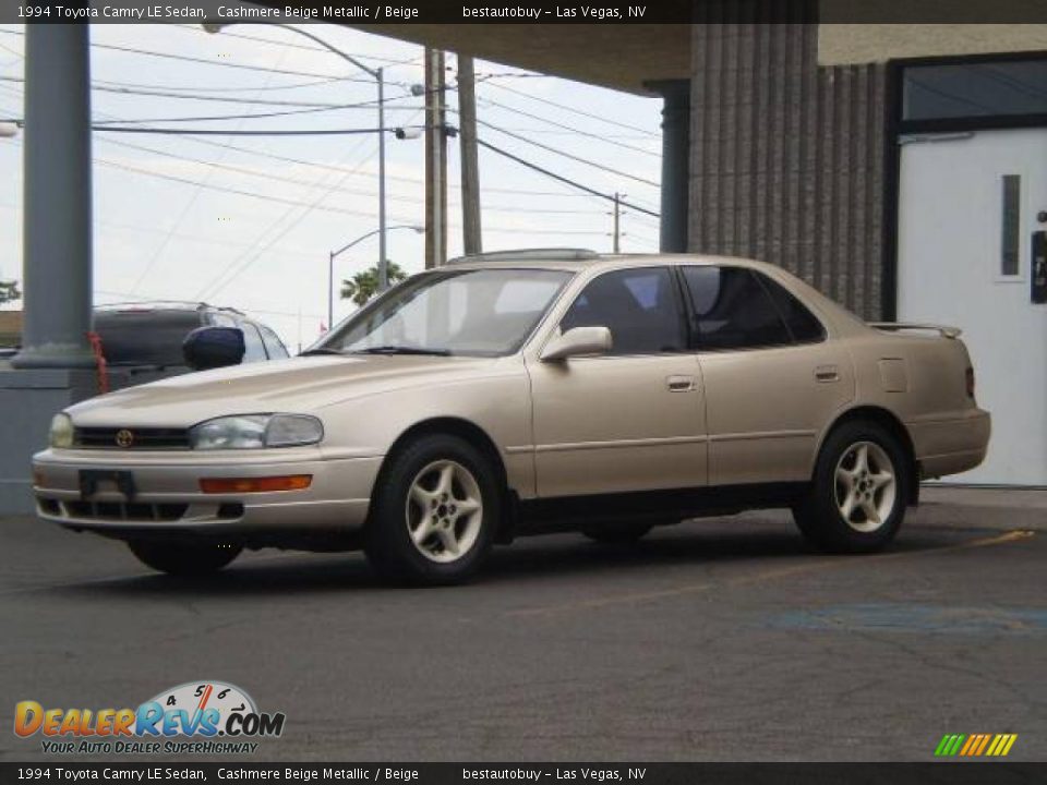 1994 Toyota Camry LE Sedan Cashmere Beige Metallic / Beige Photo #24