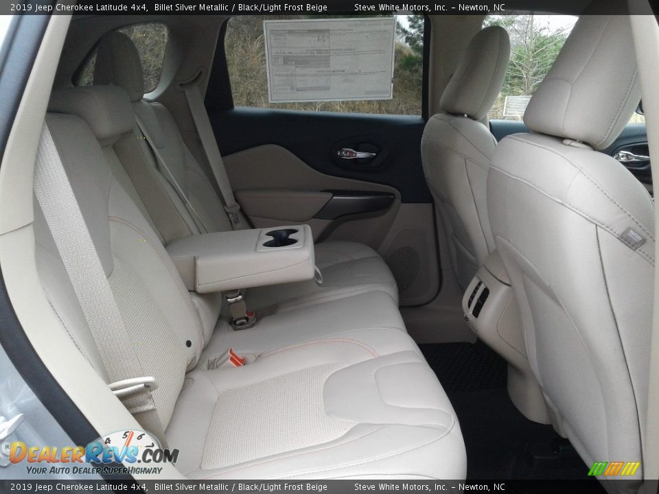 2019 Jeep Cherokee Latitude 4x4 Billet Silver Metallic / Black/Light Frost Beige Photo #13