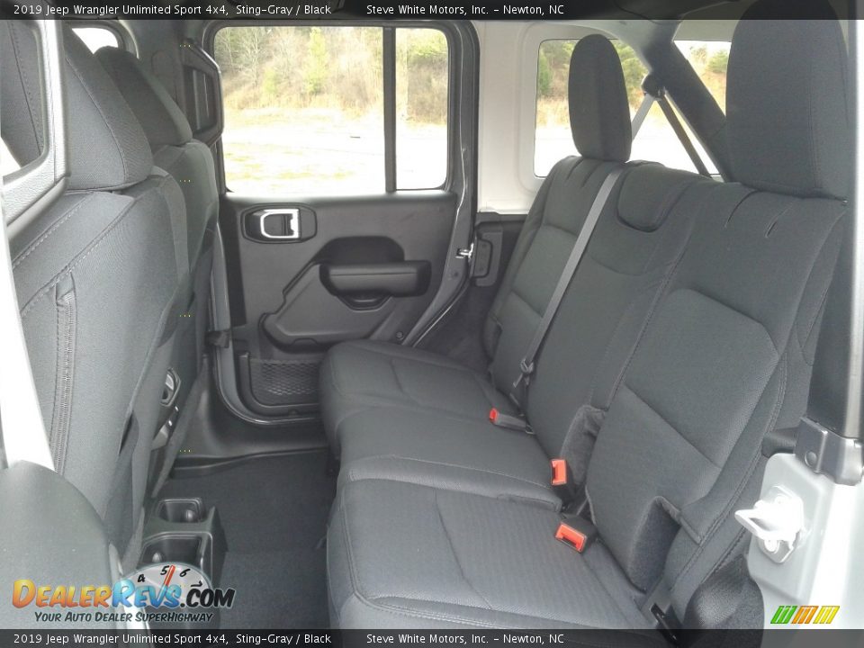 2019 Jeep Wrangler Unlimited Sport 4x4 Sting-Gray / Black Photo #11