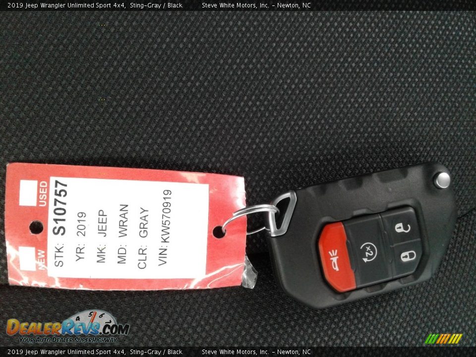 2019 Jeep Wrangler Unlimited Sport 4x4 Sting-Gray / Black Photo #25