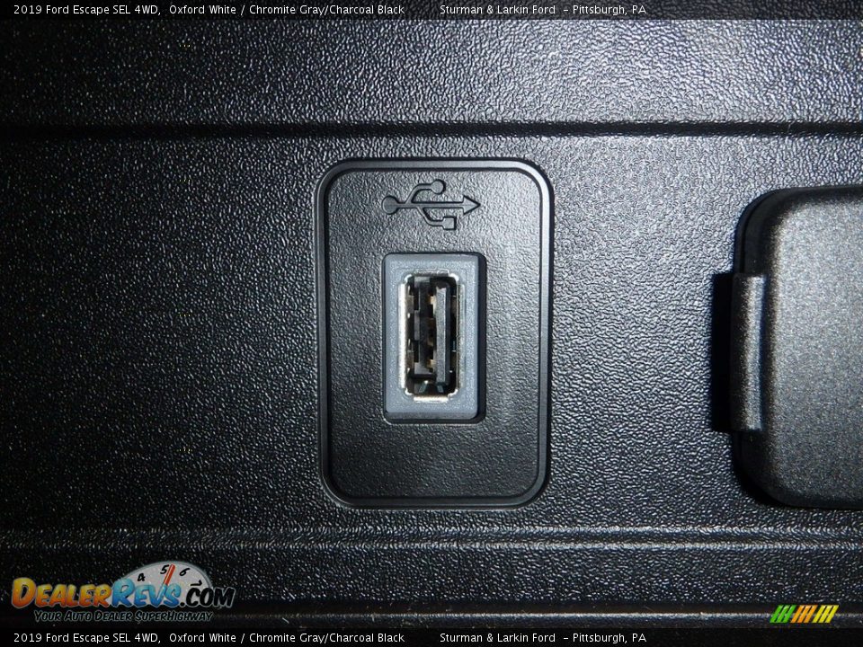 2019 Ford Escape SEL 4WD Oxford White / Chromite Gray/Charcoal Black Photo #15