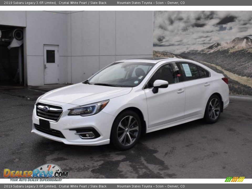 Front 3/4 View of 2019 Subaru Legacy 3.6R Limited Photo #2