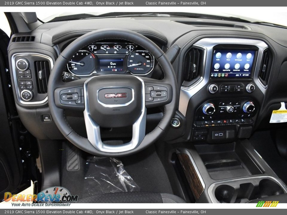 Dashboard of 2019 GMC Sierra 1500 Elevation Double Cab 4WD Photo #8