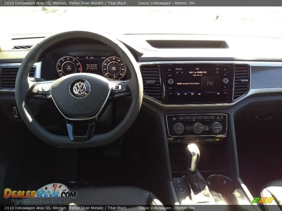 2019 Volkswagen Atlas SEL 4Motion Reflex Silver Metallic / Titan Black Photo #4