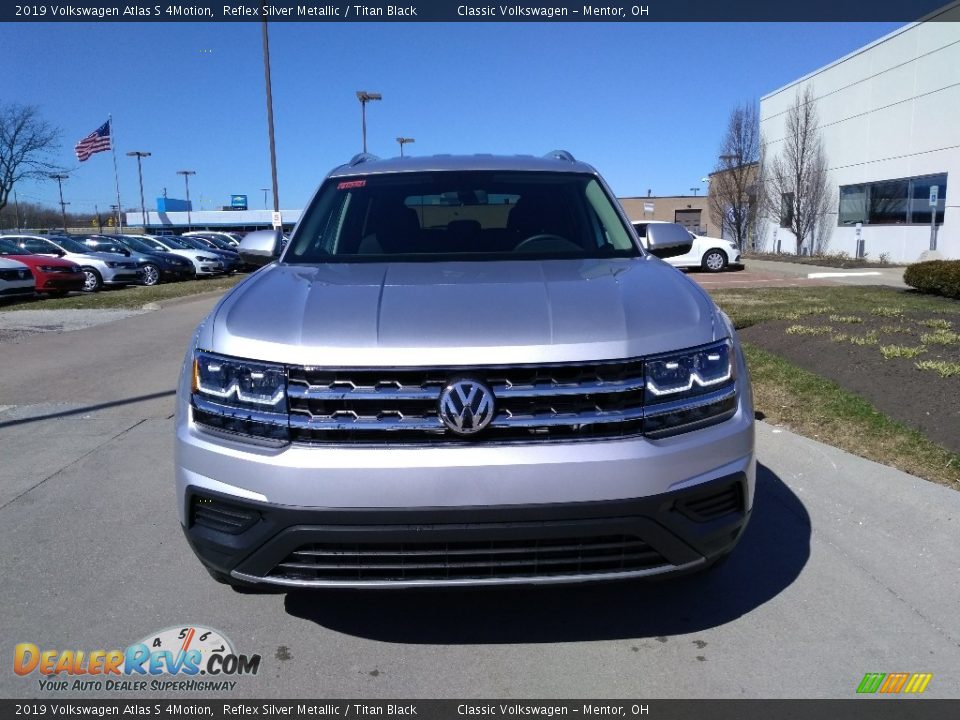2019 Volkswagen Atlas S 4Motion Reflex Silver Metallic / Titan Black Photo #2